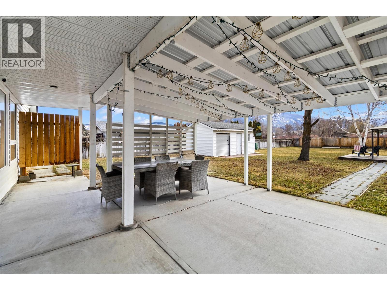 2134 BLACKWELL Avenue, Merritt