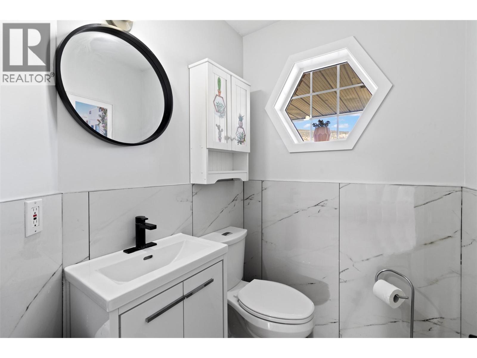2134 BLACKWELL Avenue - 18