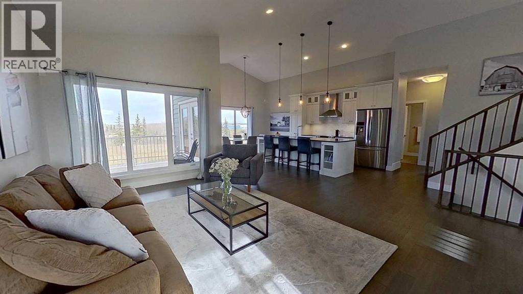 130 Riverwood Crescent SW - Photo 4 of 42, Diamond Valley, Alberta