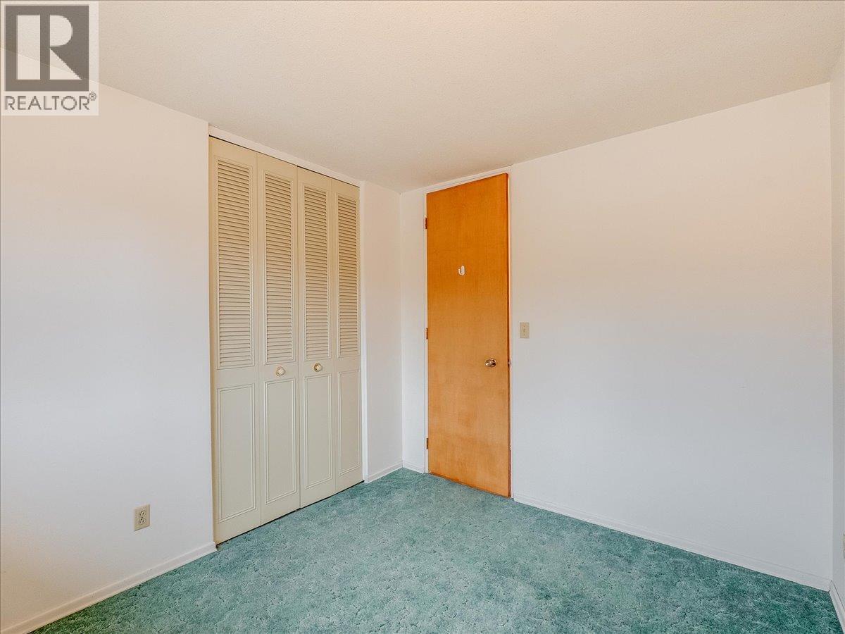 2242 11th Avenue, Castlegar