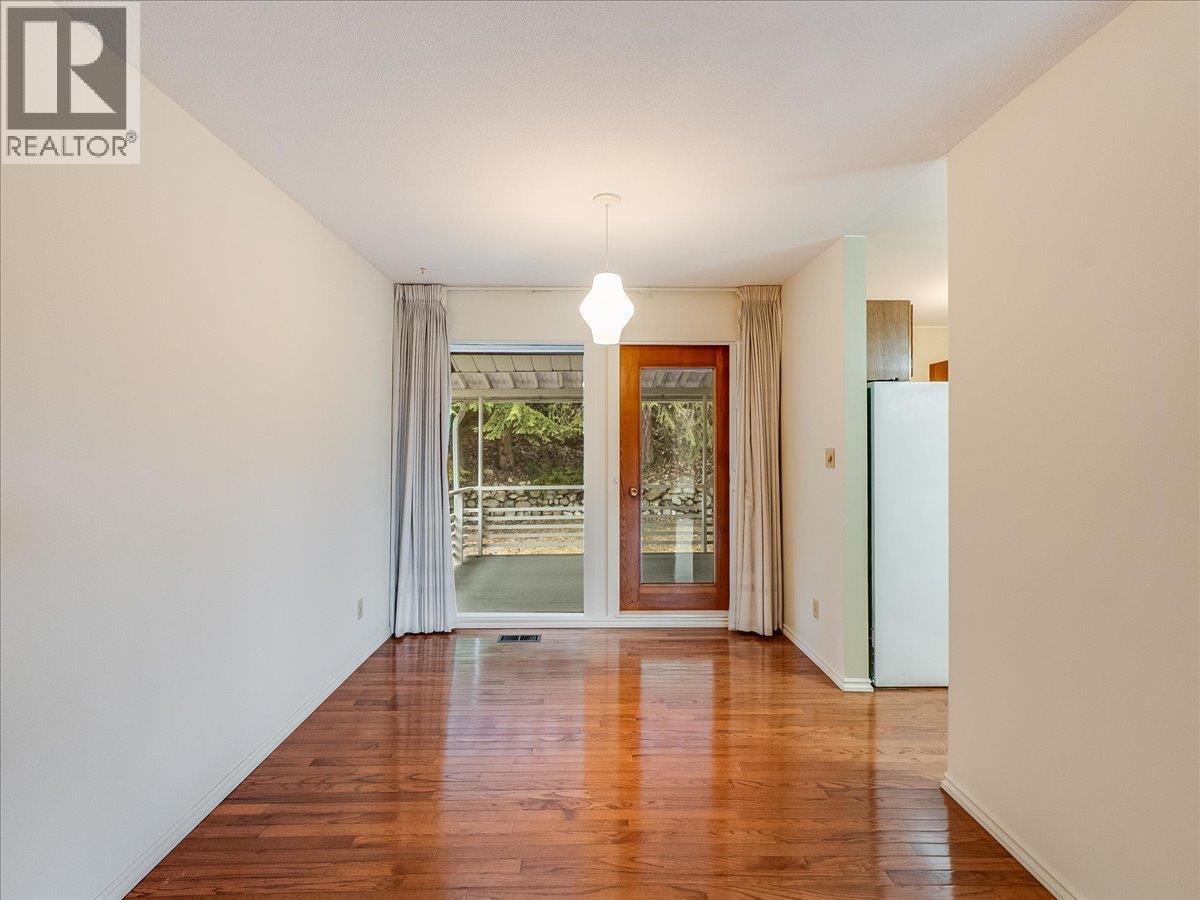 2242 11th Avenue, Castlegar