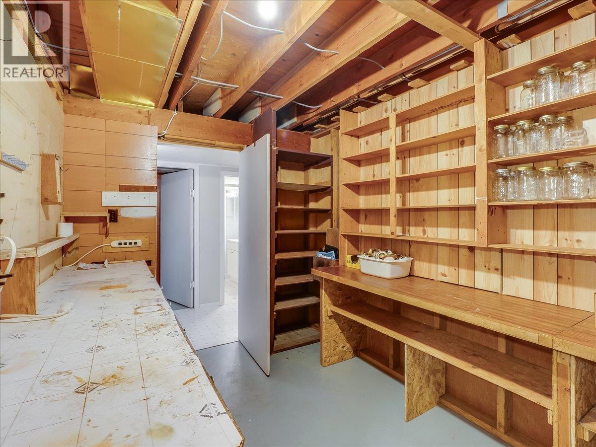 2242 11th Avenue, Castlegar