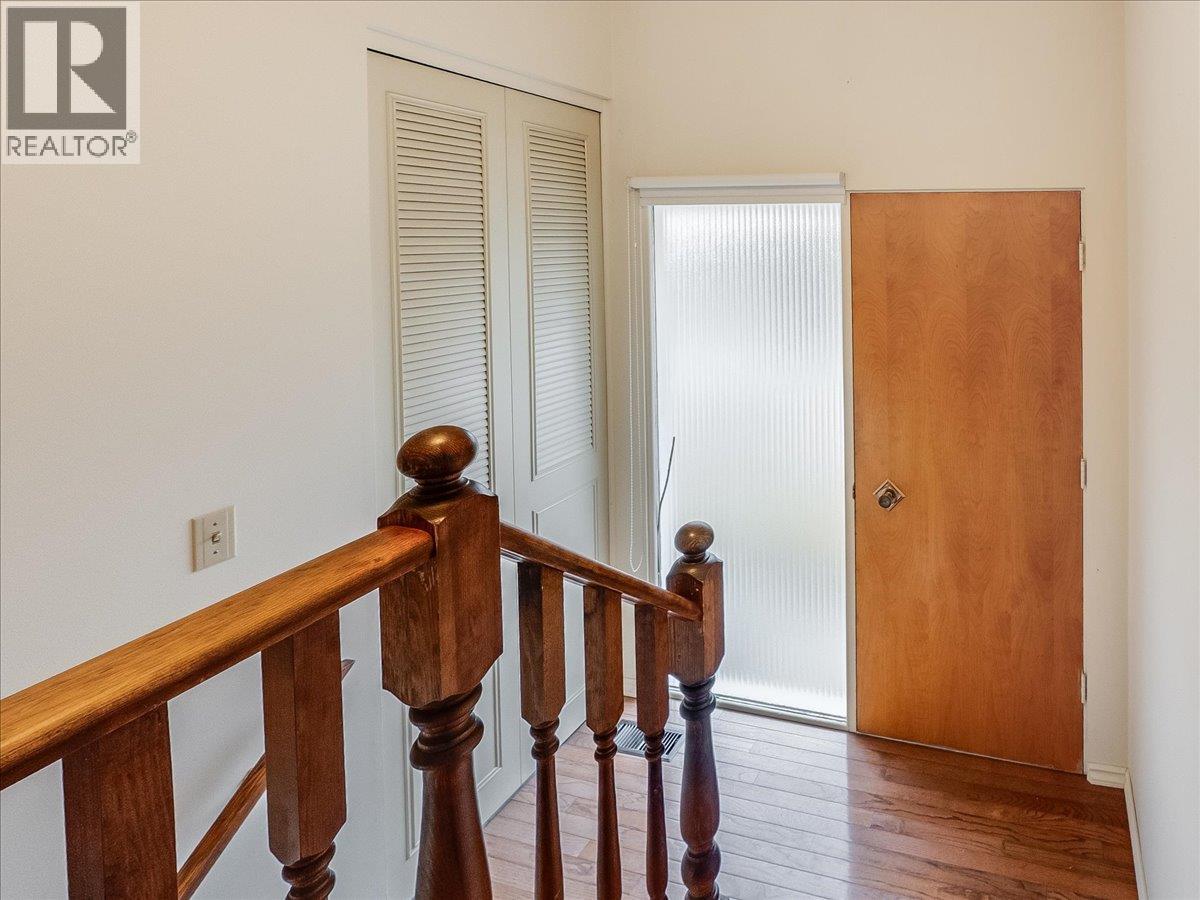 2242 11th Avenue, Castlegar