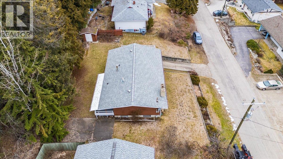 2242 11th Avenue, Castlegar