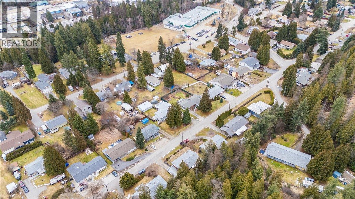 2242 11th Avenue, Castlegar