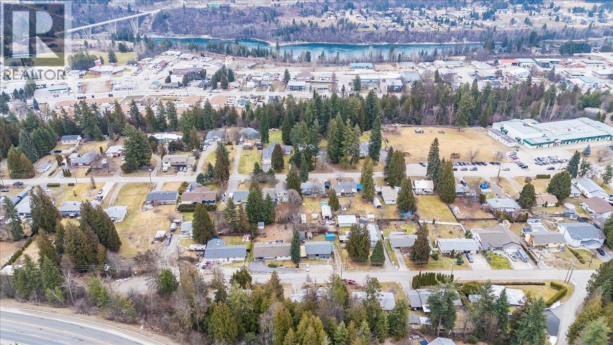 2242 11th Avenue, Castlegar