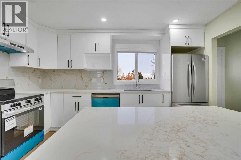 Single Family House Bi-level for Sale in   Street NE Whitehorn Calgary 