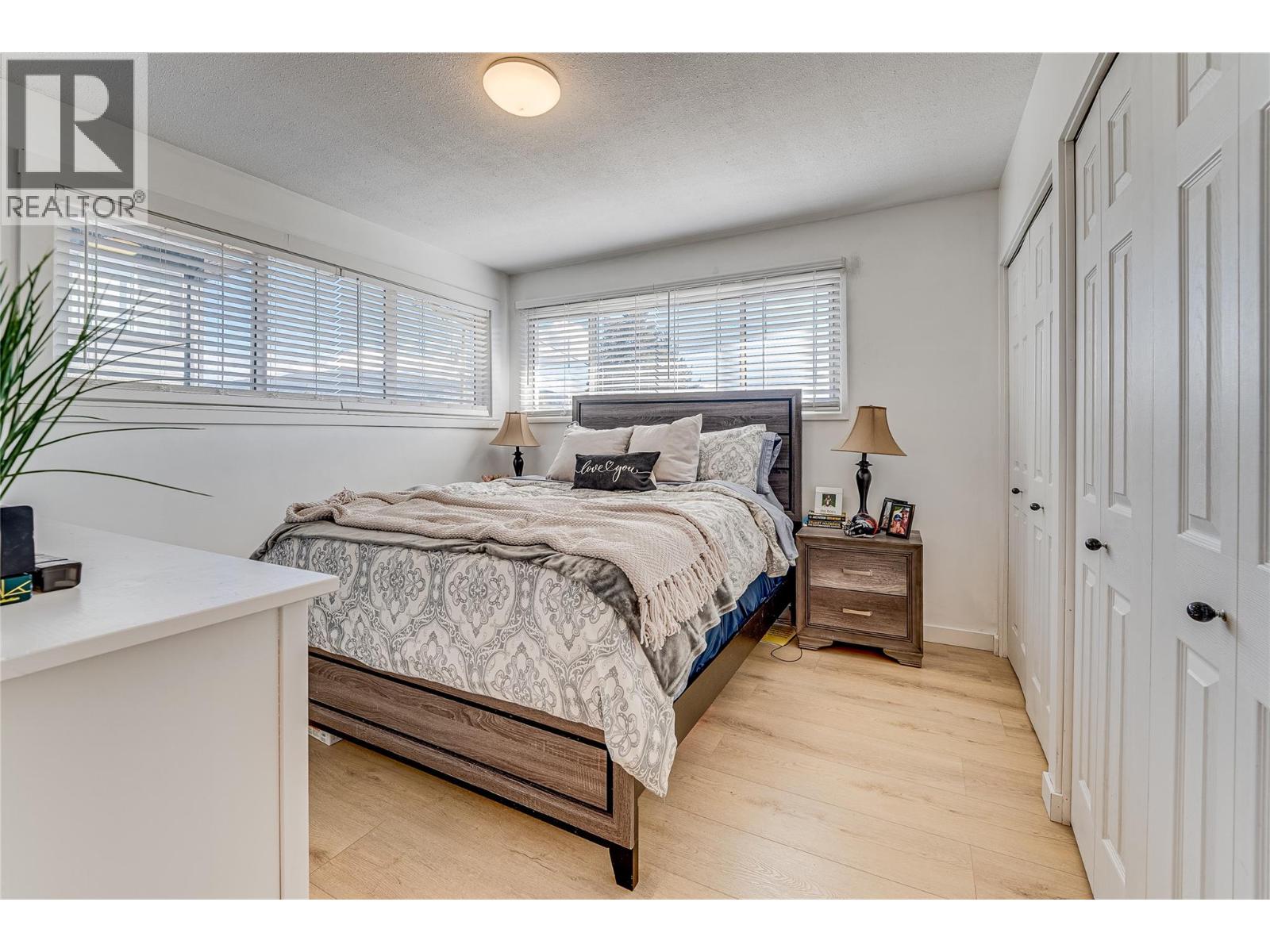 8700 Lakeview Drive, Coldstream