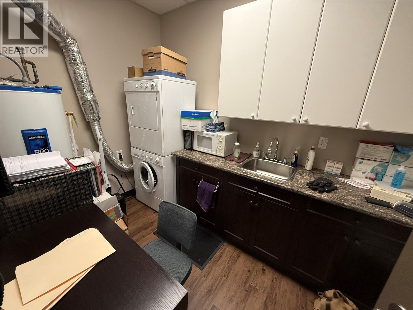 7 2601 6 Highway, Vernon