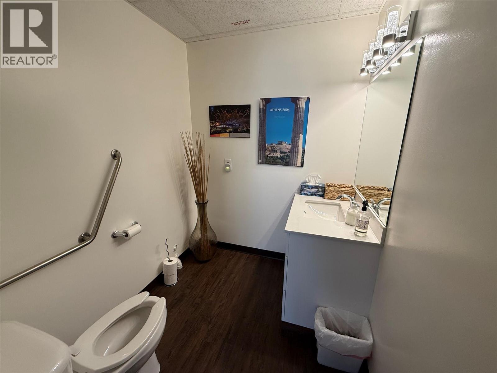 7 2601 6 Highway, Vernon