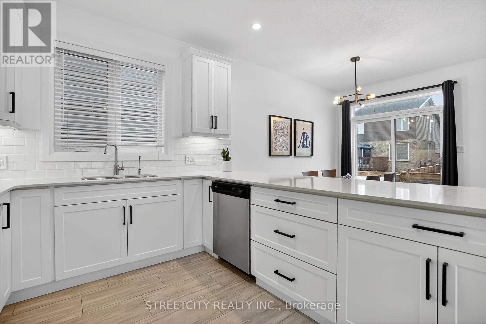647 BLACKACRES BOULEVARD - 10