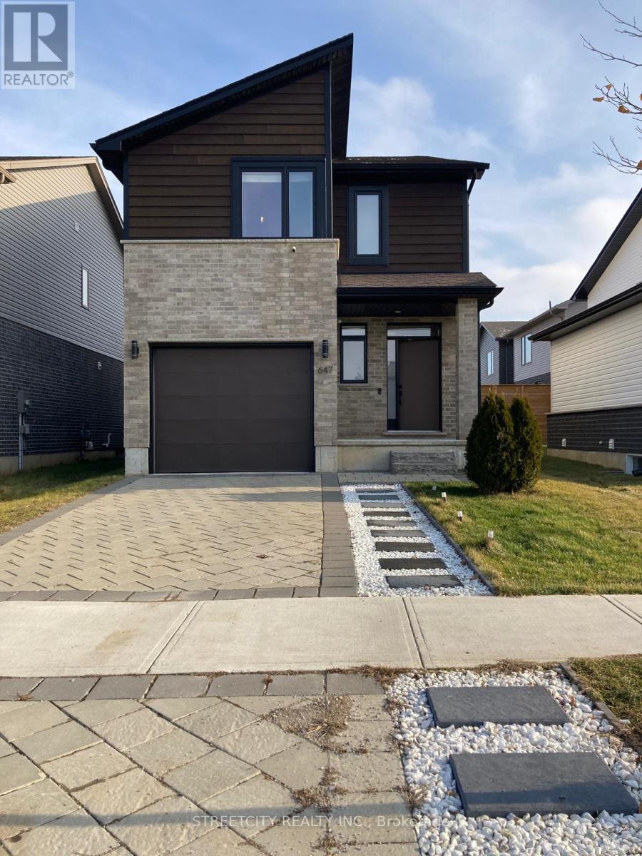 647 BLACKACRES BOULEVARD — photo 39