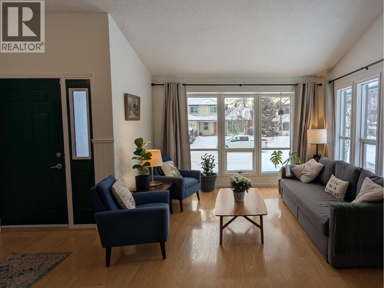 1373 CRONIN Place, Smithers