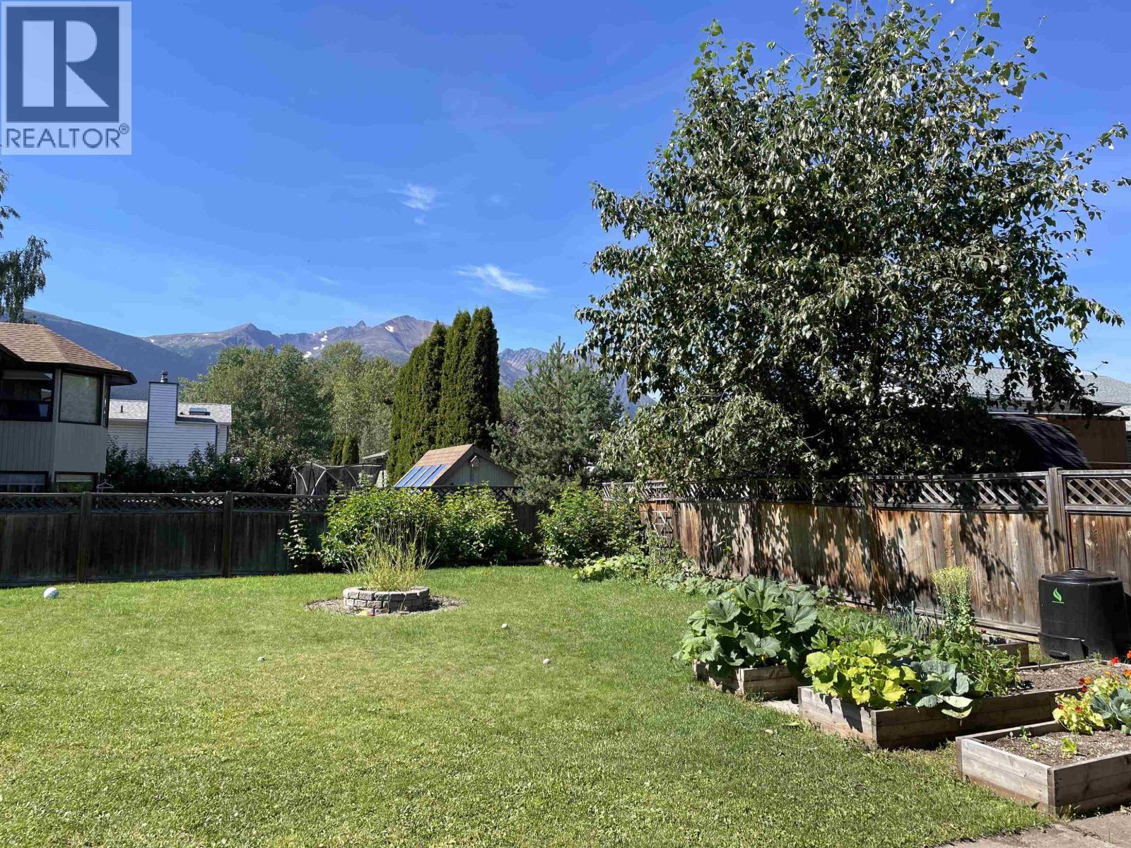 1373 CRONIN Place, Smithers