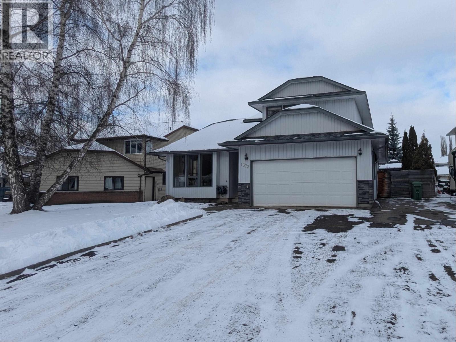 1373 CRONIN Place, Smithers