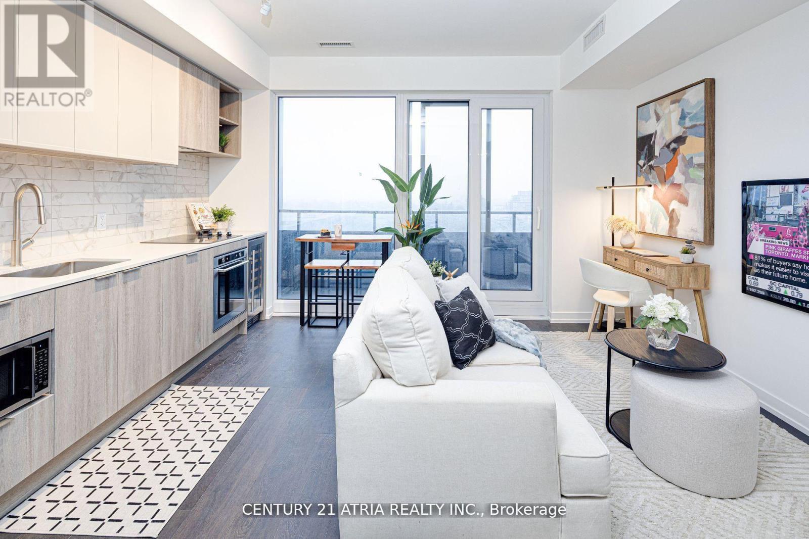 2020 Bathurst Street 1810