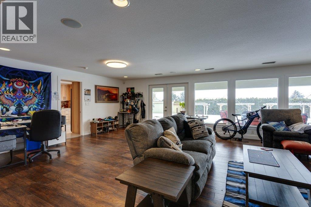  1769 Broadview Avenue, Kelowna