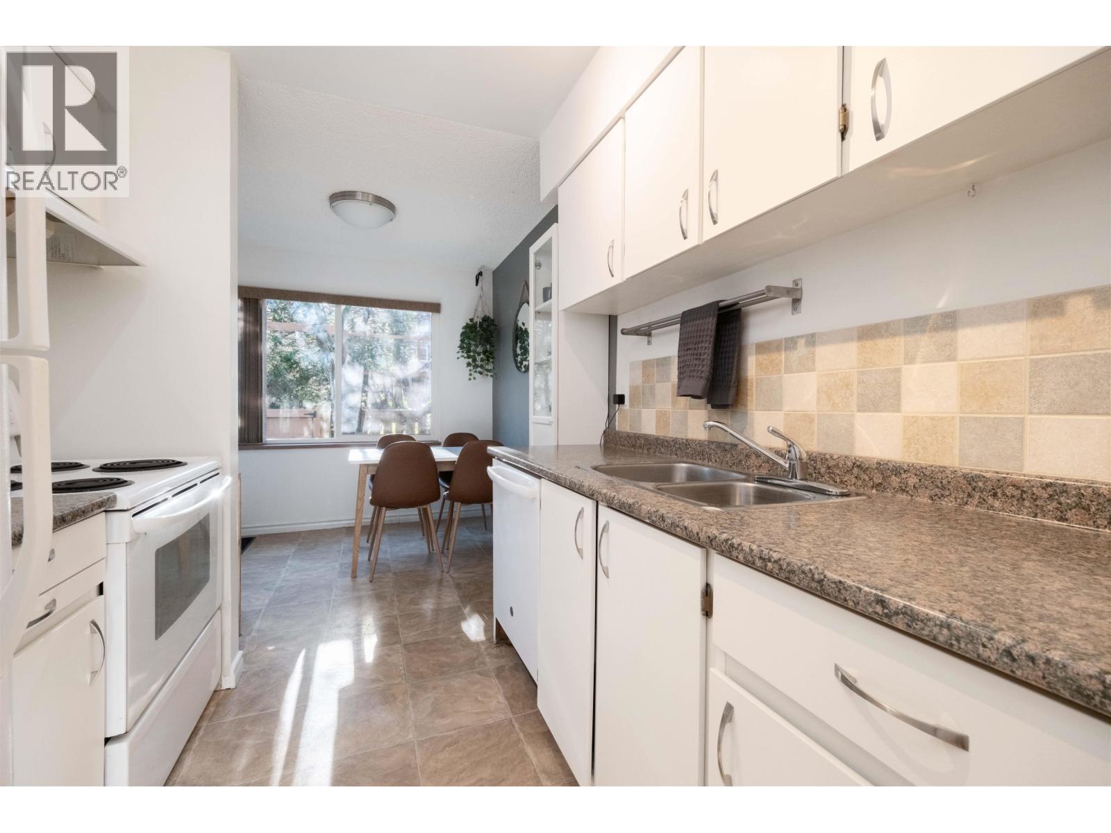 3452 COPELAND AVENUE, Vancouver