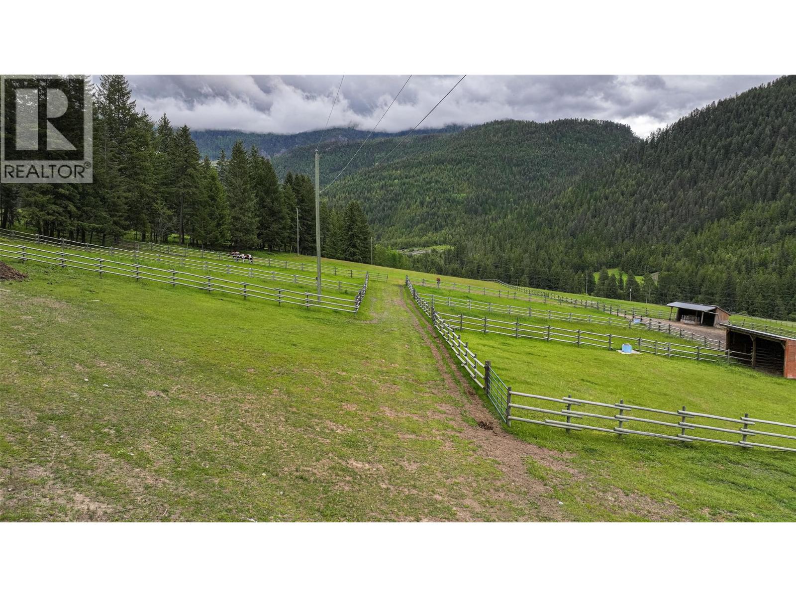 705 Creighton Valley Road, Lumby