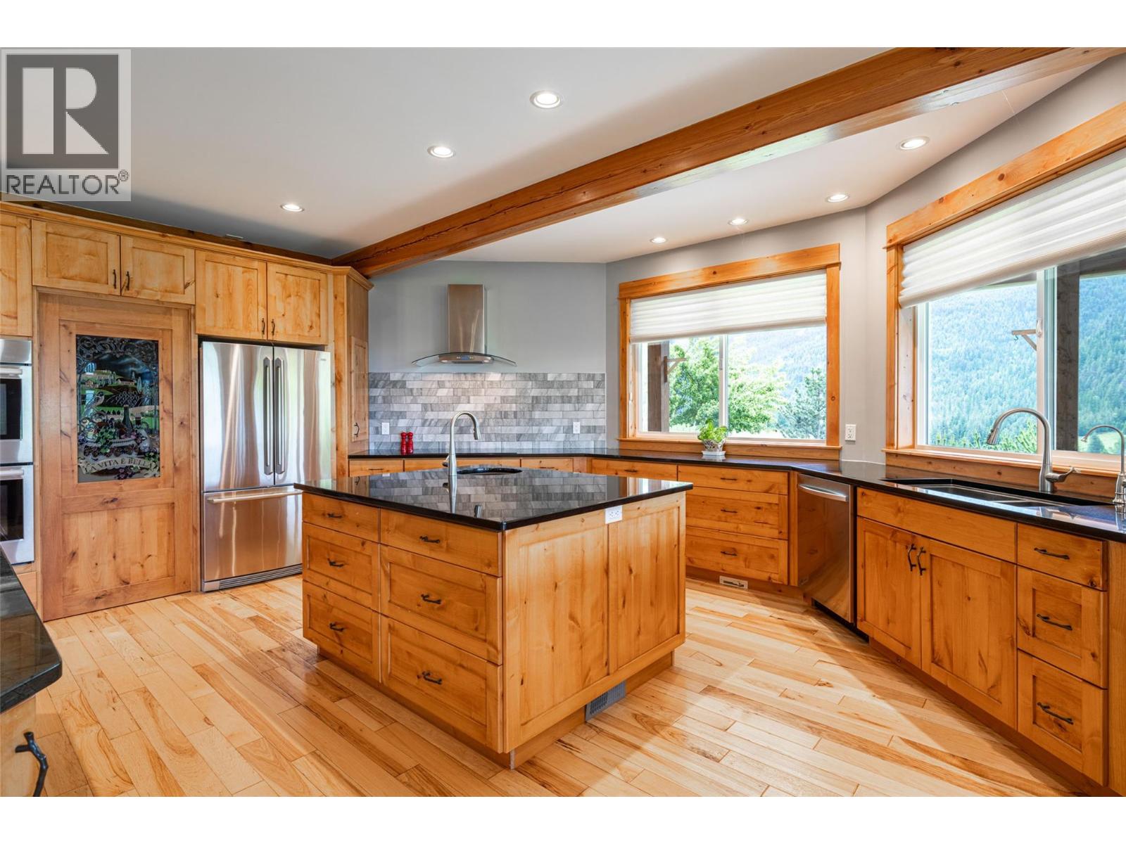 705 Creighton Valley Road, Lumby