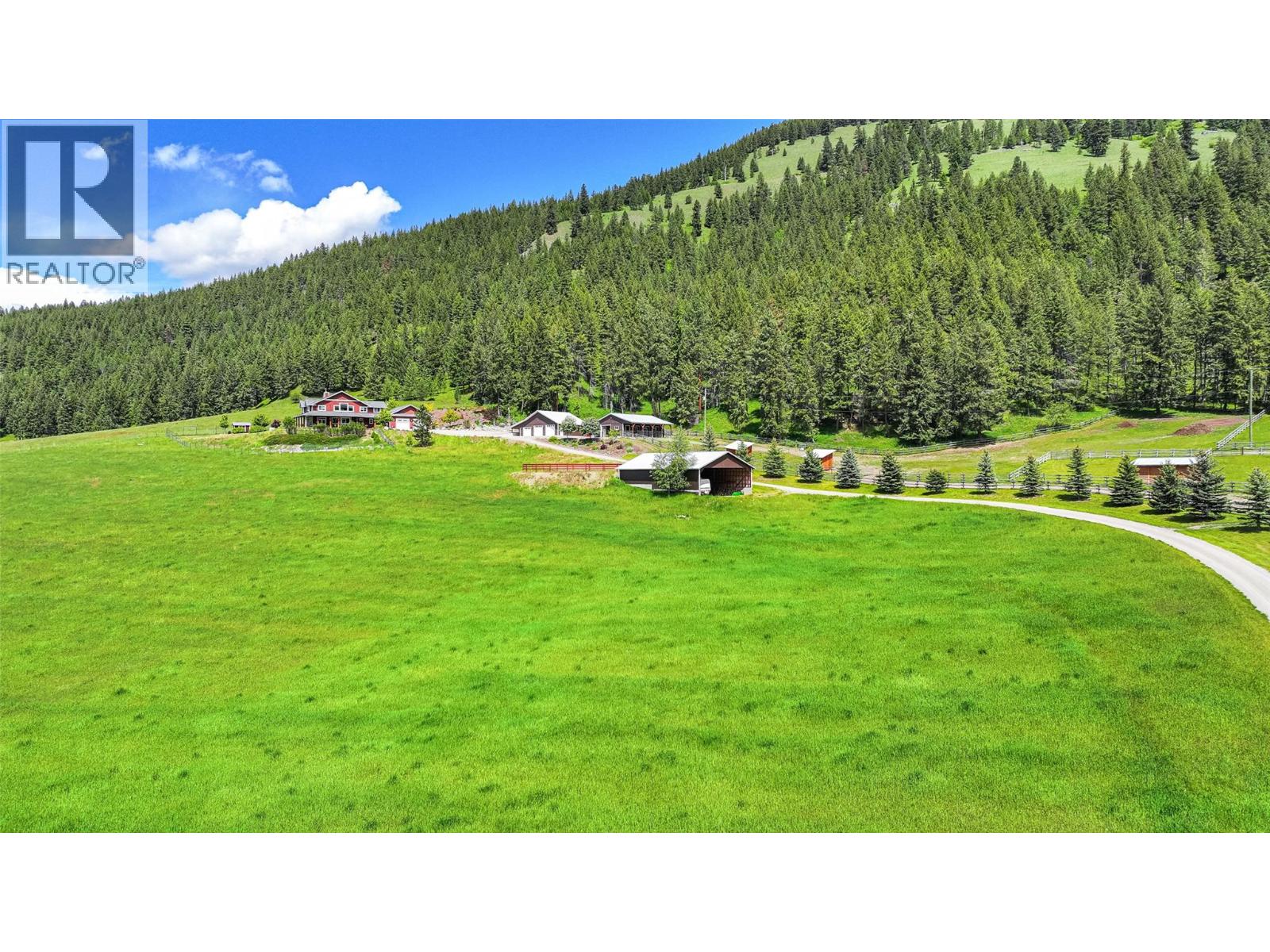 705 Creighton Valley Road, Lumby