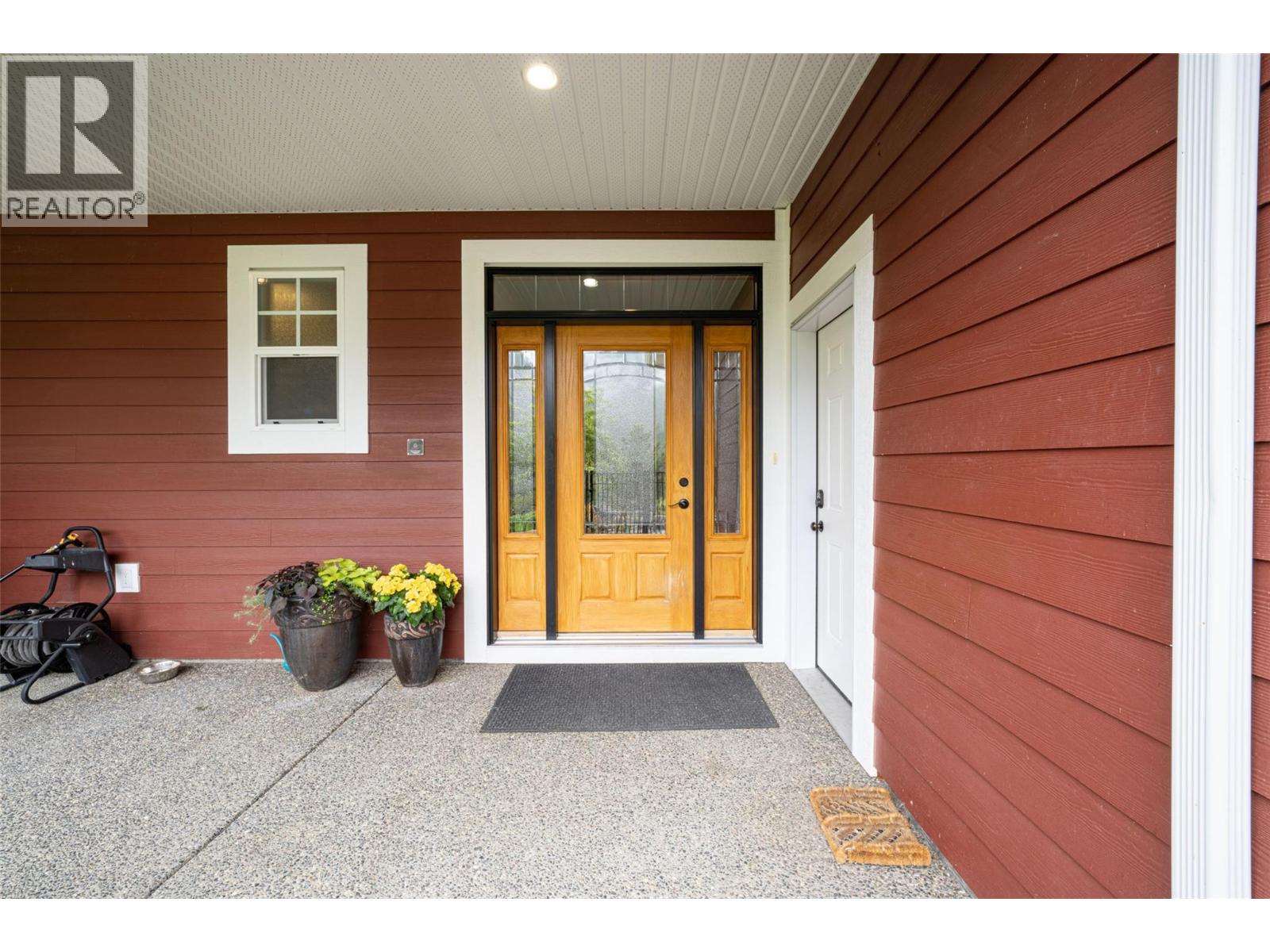 705 Creighton Valley Road, Lumby