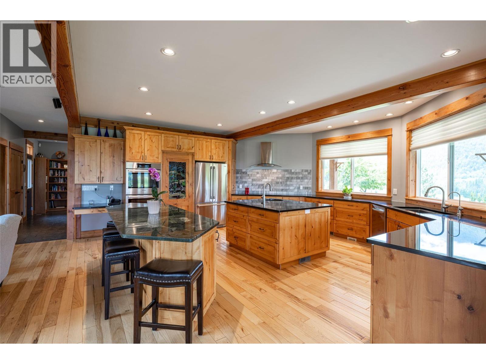 705 Creighton Valley Road, Lumby