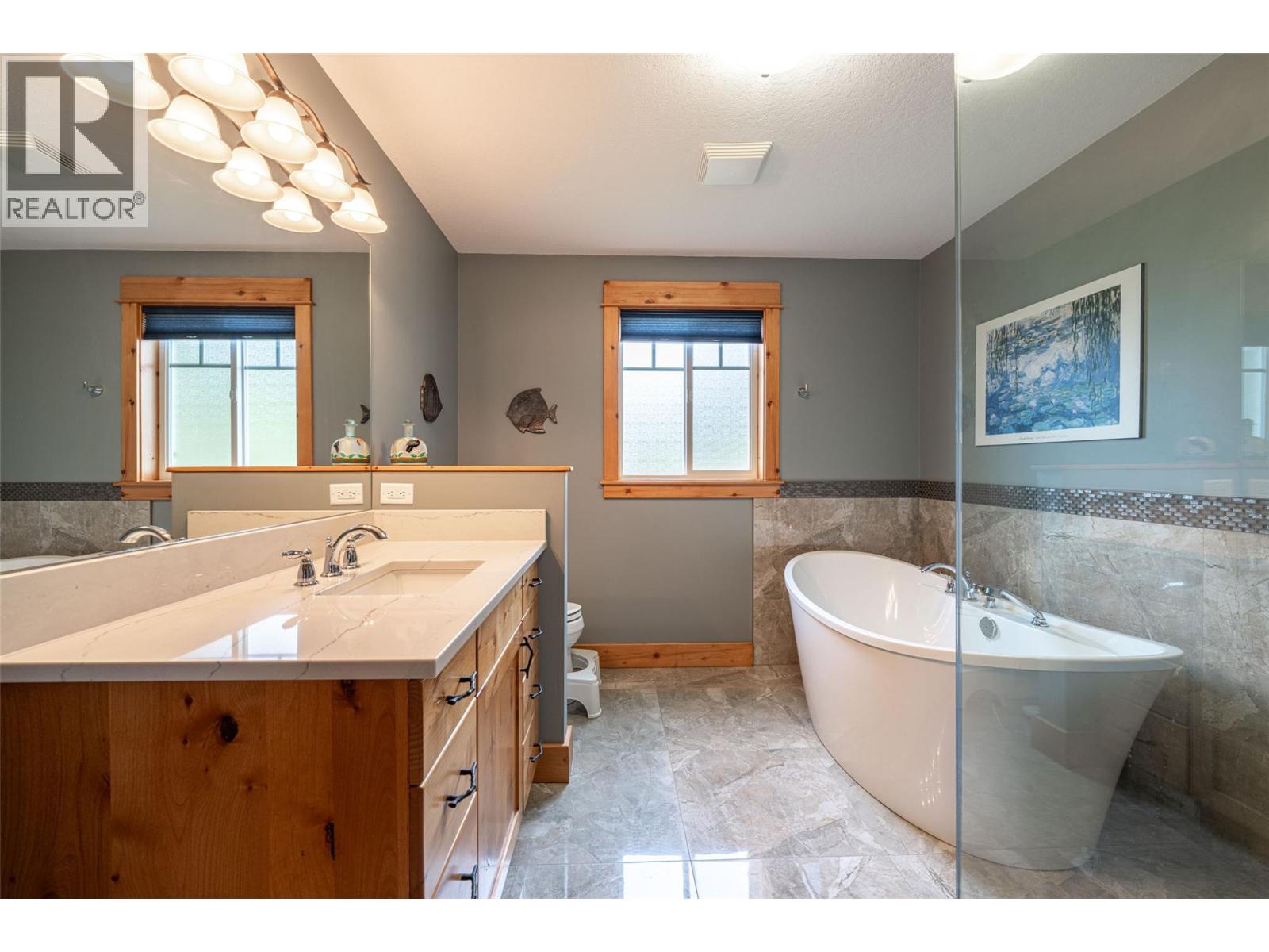 705 Creighton Valley Road, Lumby