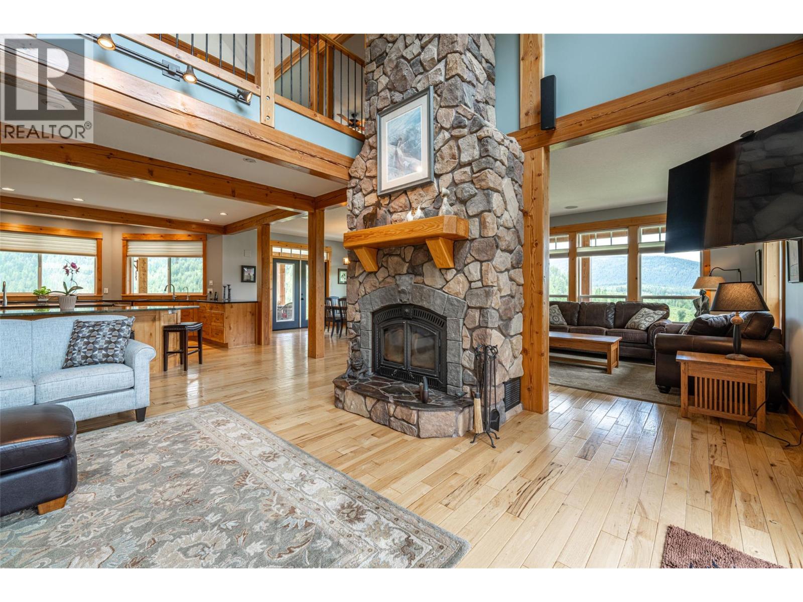 705 Creighton Valley Road, Lumby