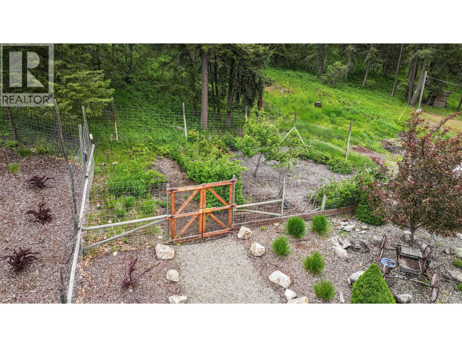 705 Creighton Valley Road, Lumby