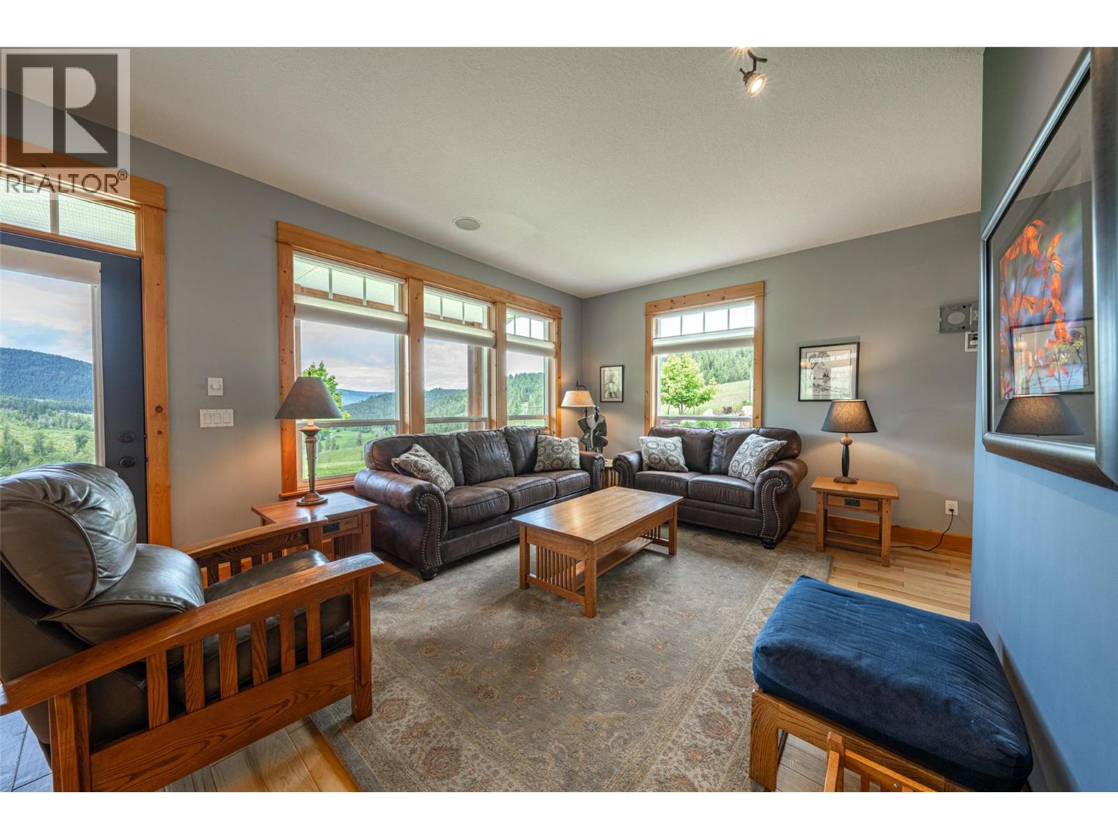 705 Creighton Valley Road, Lumby