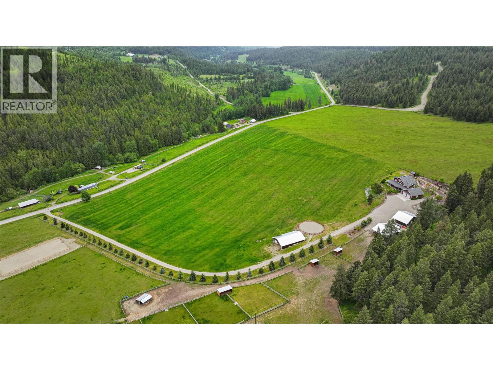 705 Creighton Valley Road, Lumby