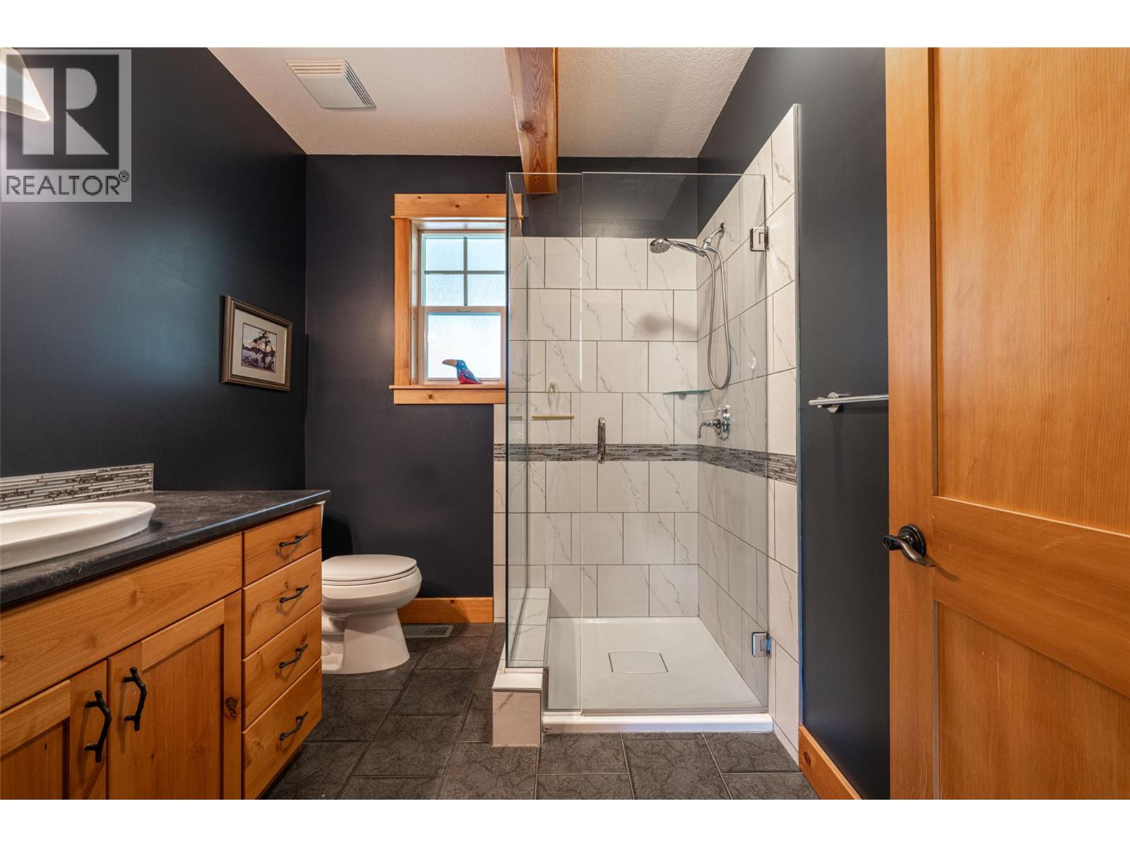 705 Creighton Valley Road, Lumby