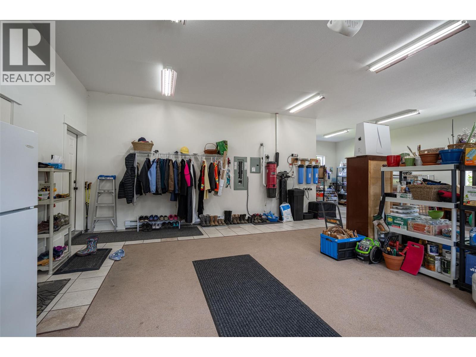 705 Creighton Valley Road, Lumby