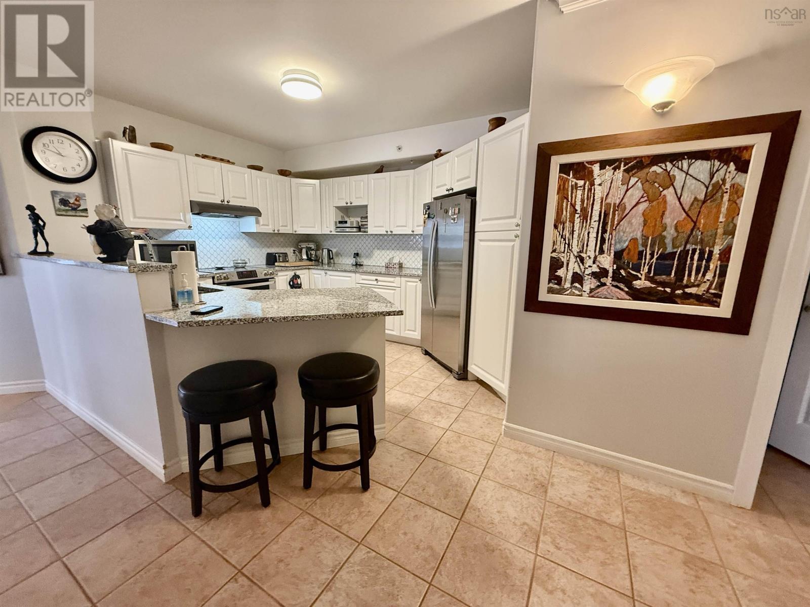 Property 19 of 52 of 404 99 Waterfront Drive