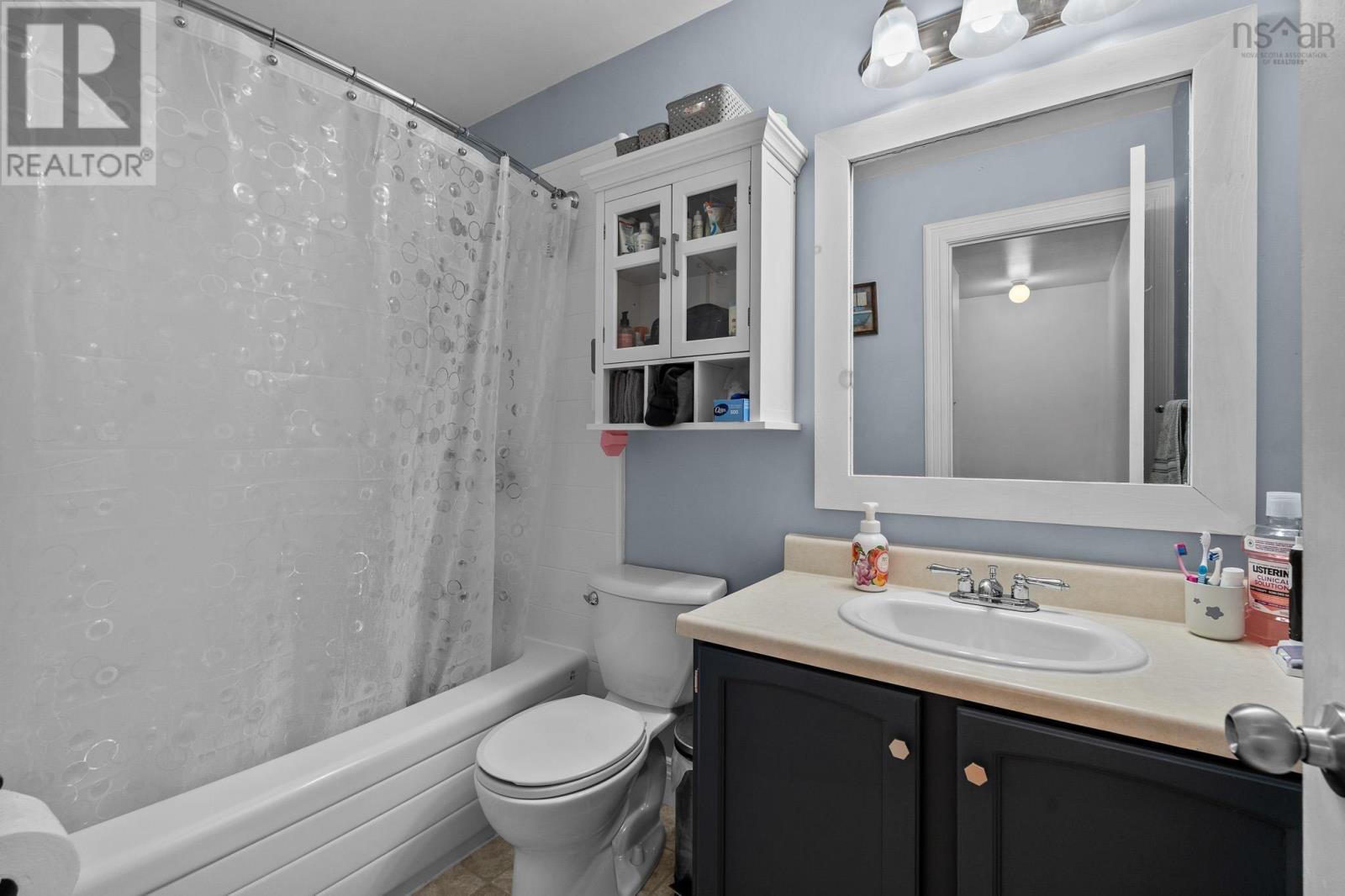 Property 24 of 48 of 42 Pioneer Avenue