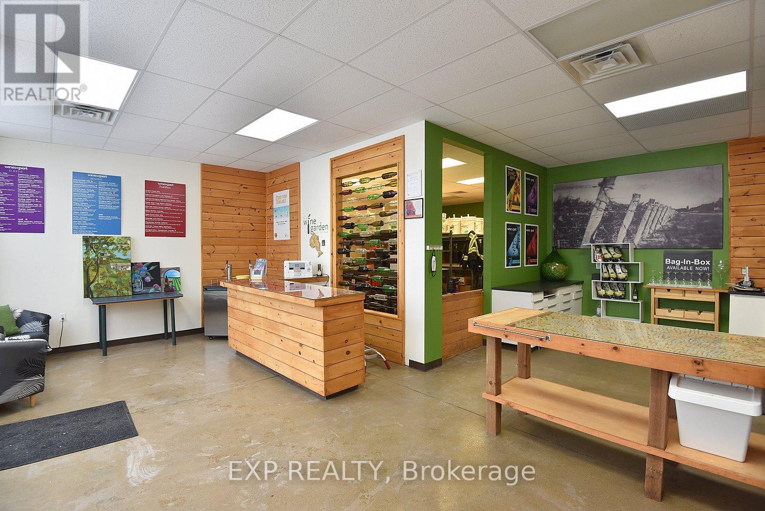 4 - 170 HWY 20 W - Photo 5 of 18, Pelham (Fonthill), Ontario