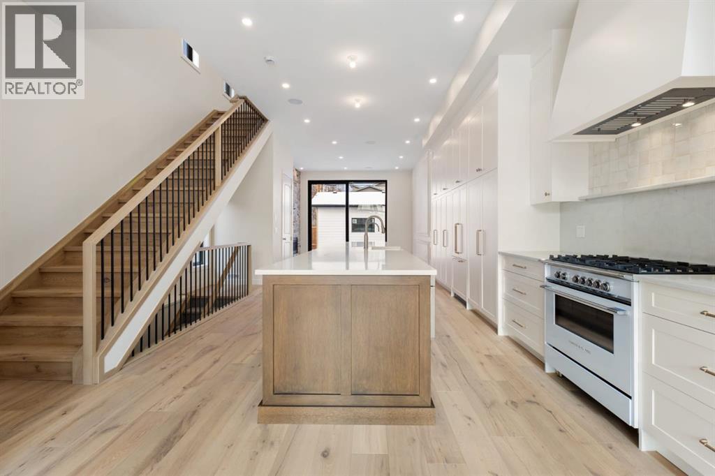 Single Family House for Sale in   Avenue SW Richmond Calgary 