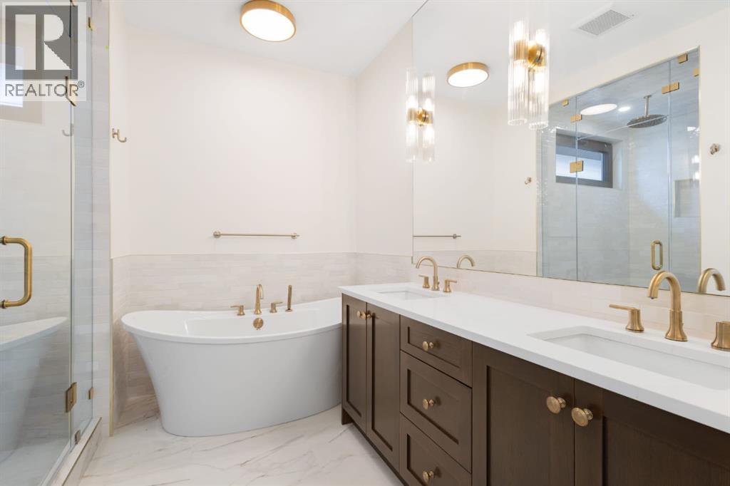 Single Family House for Sale in   Avenue SW Richmond Calgary 