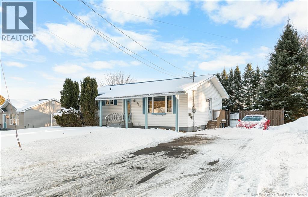 1673 Amirault Street - 2