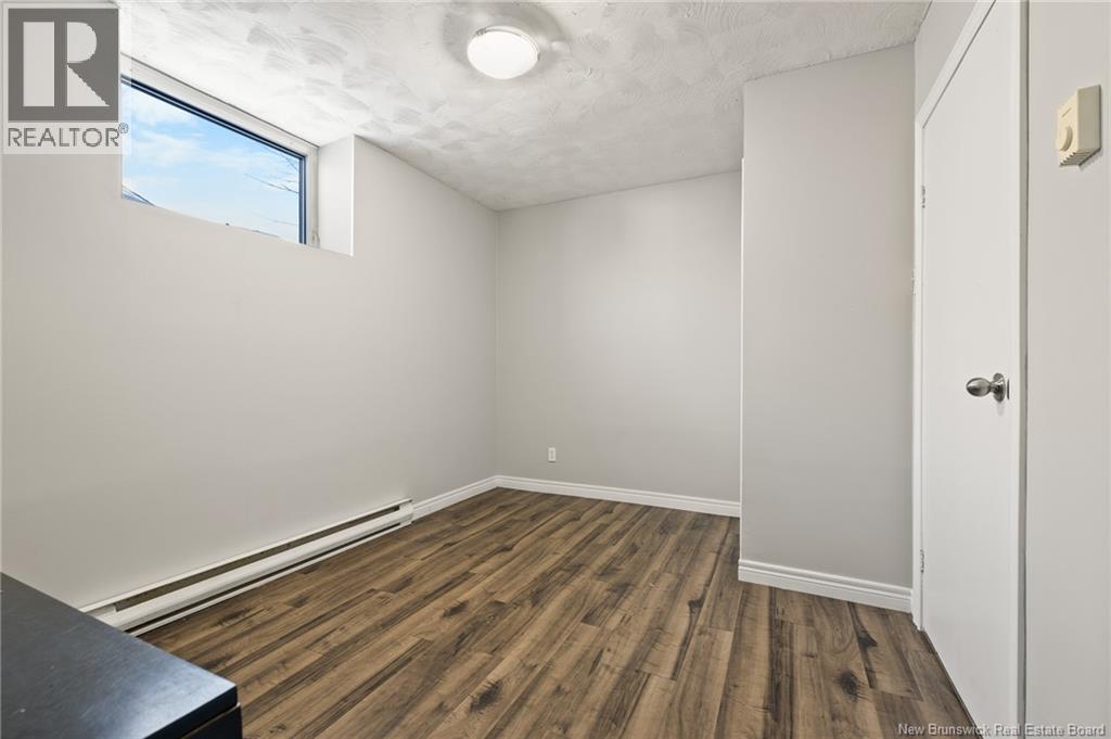 1673 Amirault Street - 21