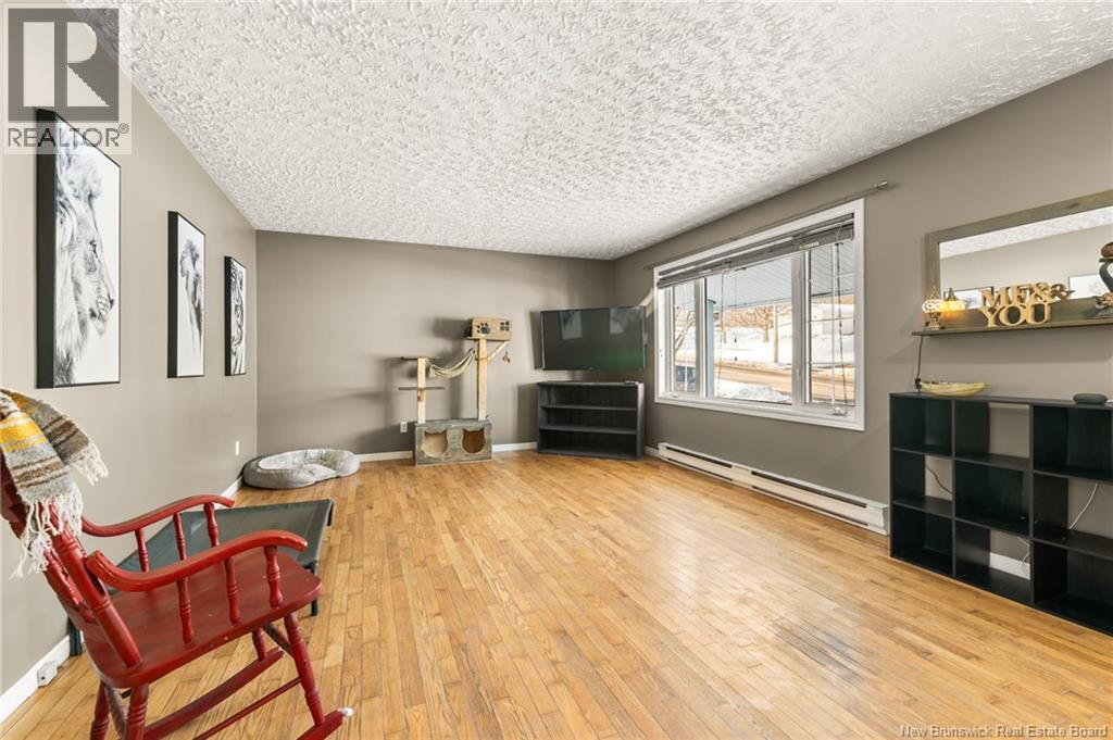 1673 Amirault Street - 4