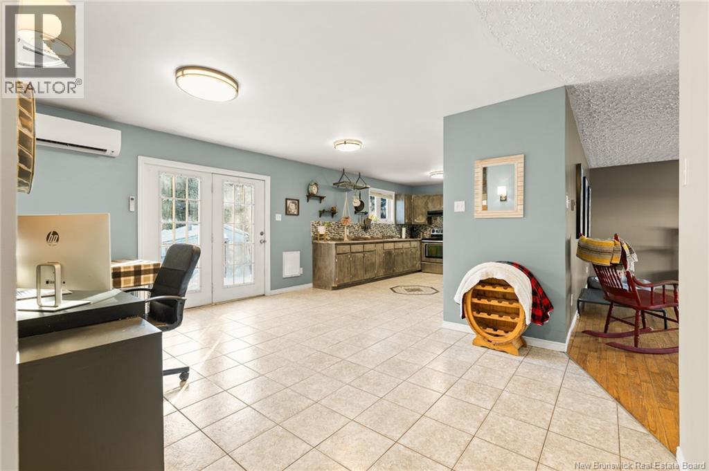 1673 Amirault Street - 5
