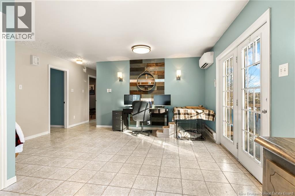 1673 Amirault Street - 8