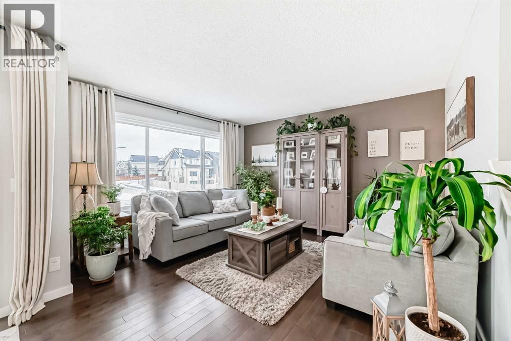 117 Sunset Common, Cochrane