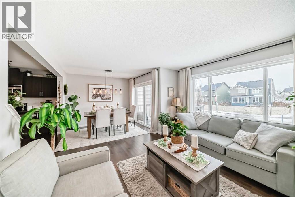 117 Sunset Common, Cochrane