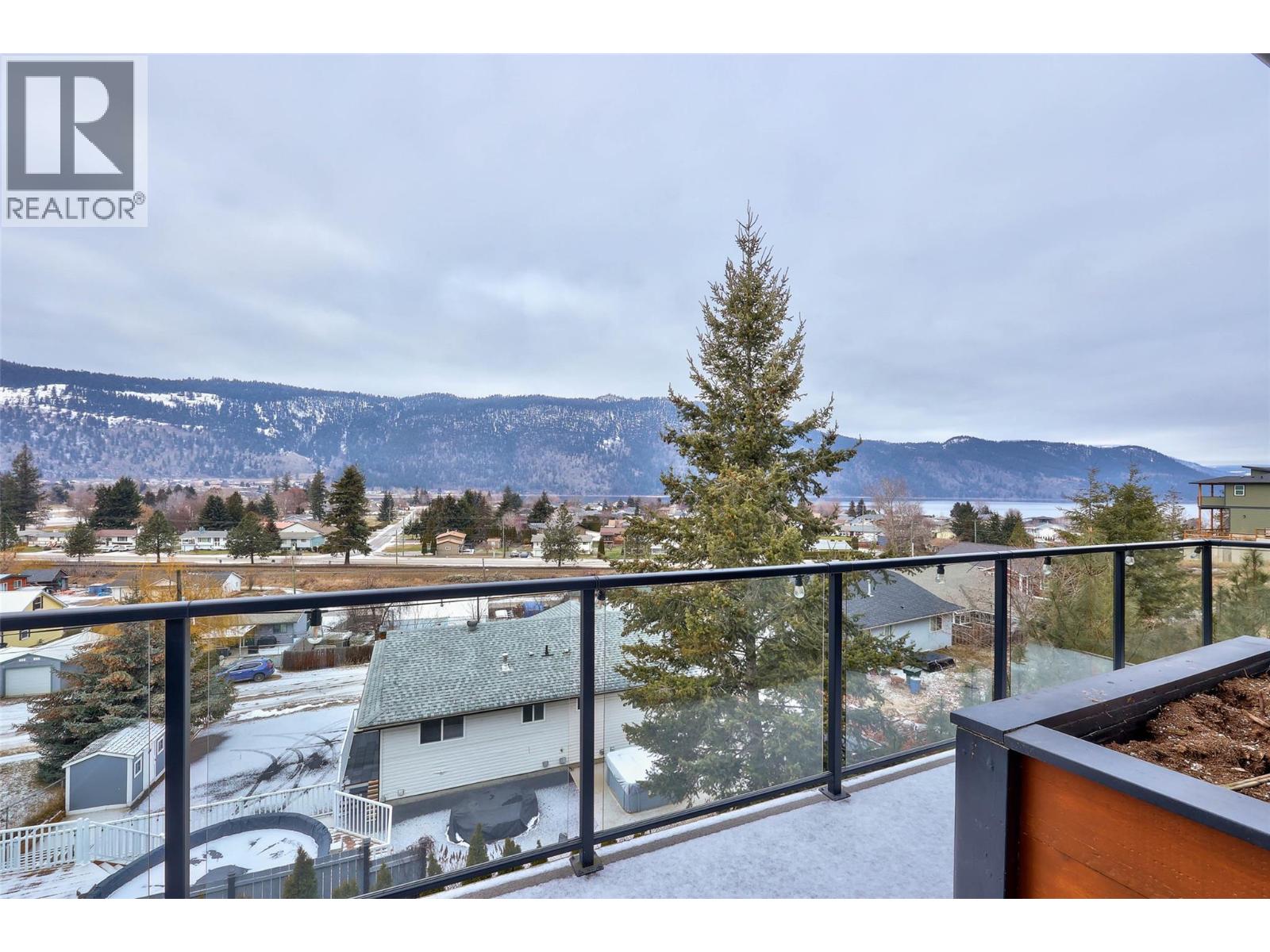 1200 Montgomery Place, Chase