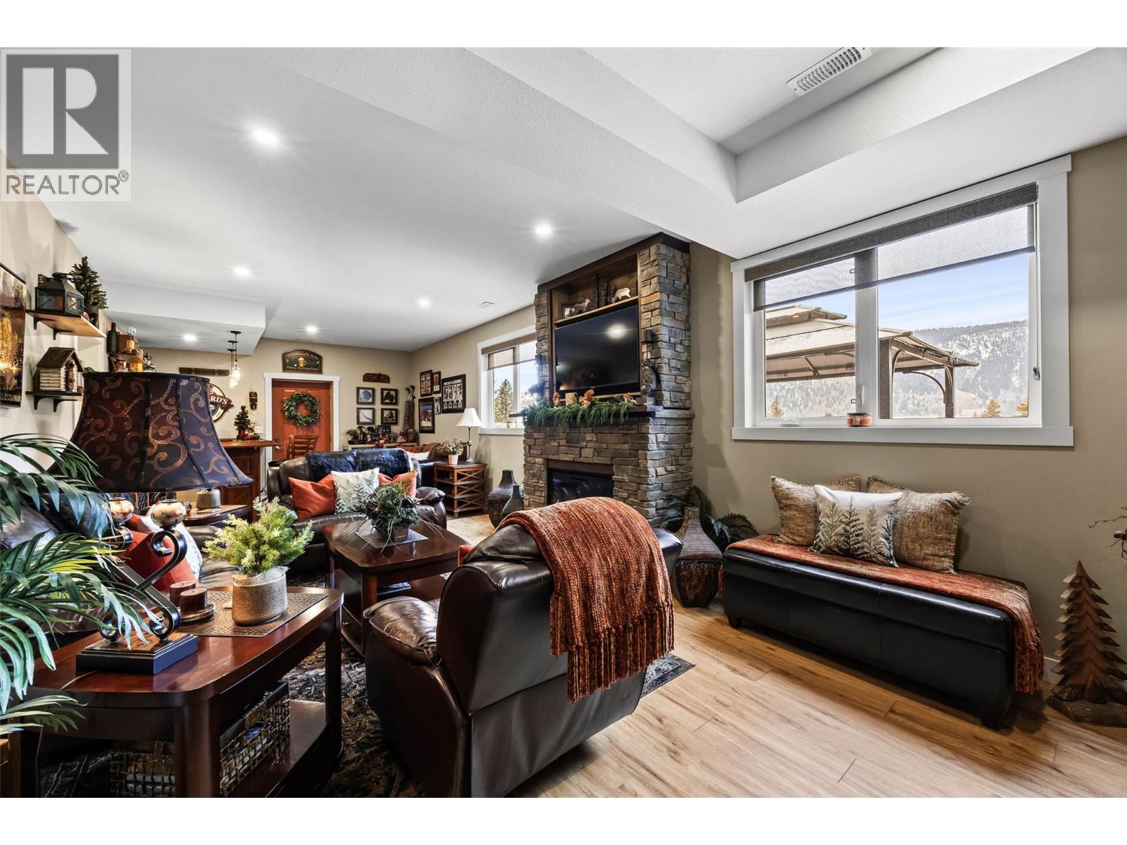 1200 Montgomery Place, Chase