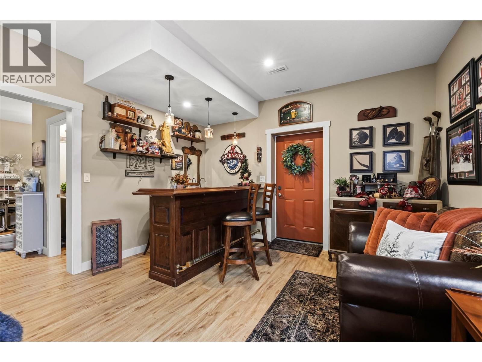 1200 Montgomery Place, Chase