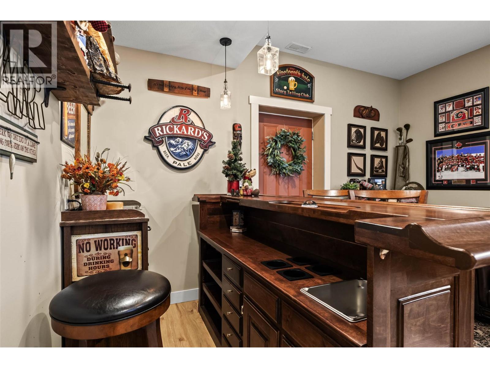 1200 Montgomery Place, Chase